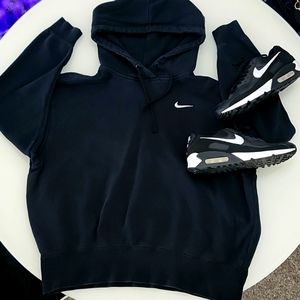 Nike pullover black hoodie
